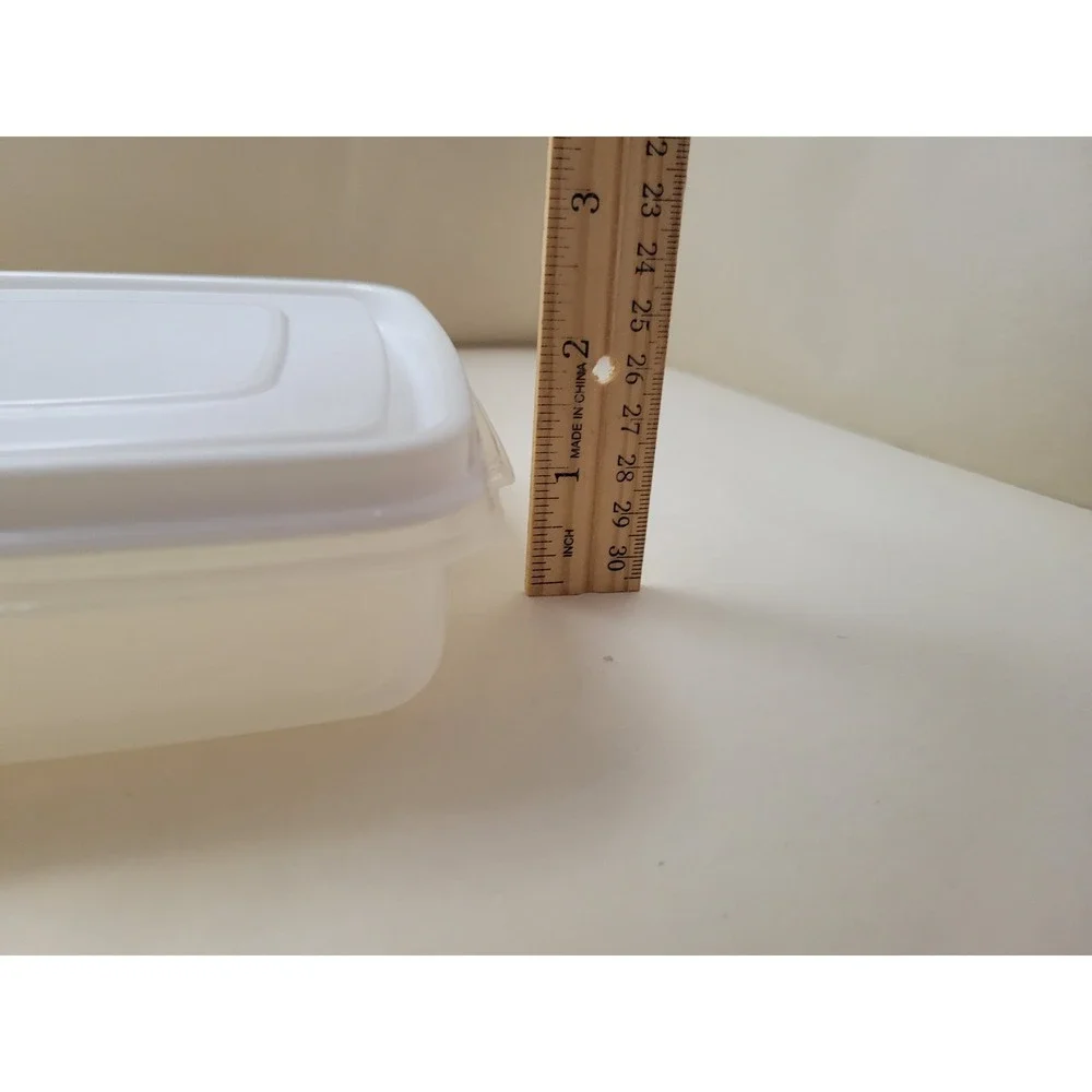 Rubbermaid Vintage Servin Saver 1 #6 Rectangle & 1 #5 Rectangle Container w Lids